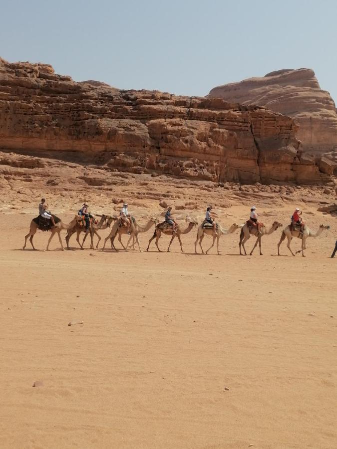 Aranda Camp & Jeep Tour Wadi Rum