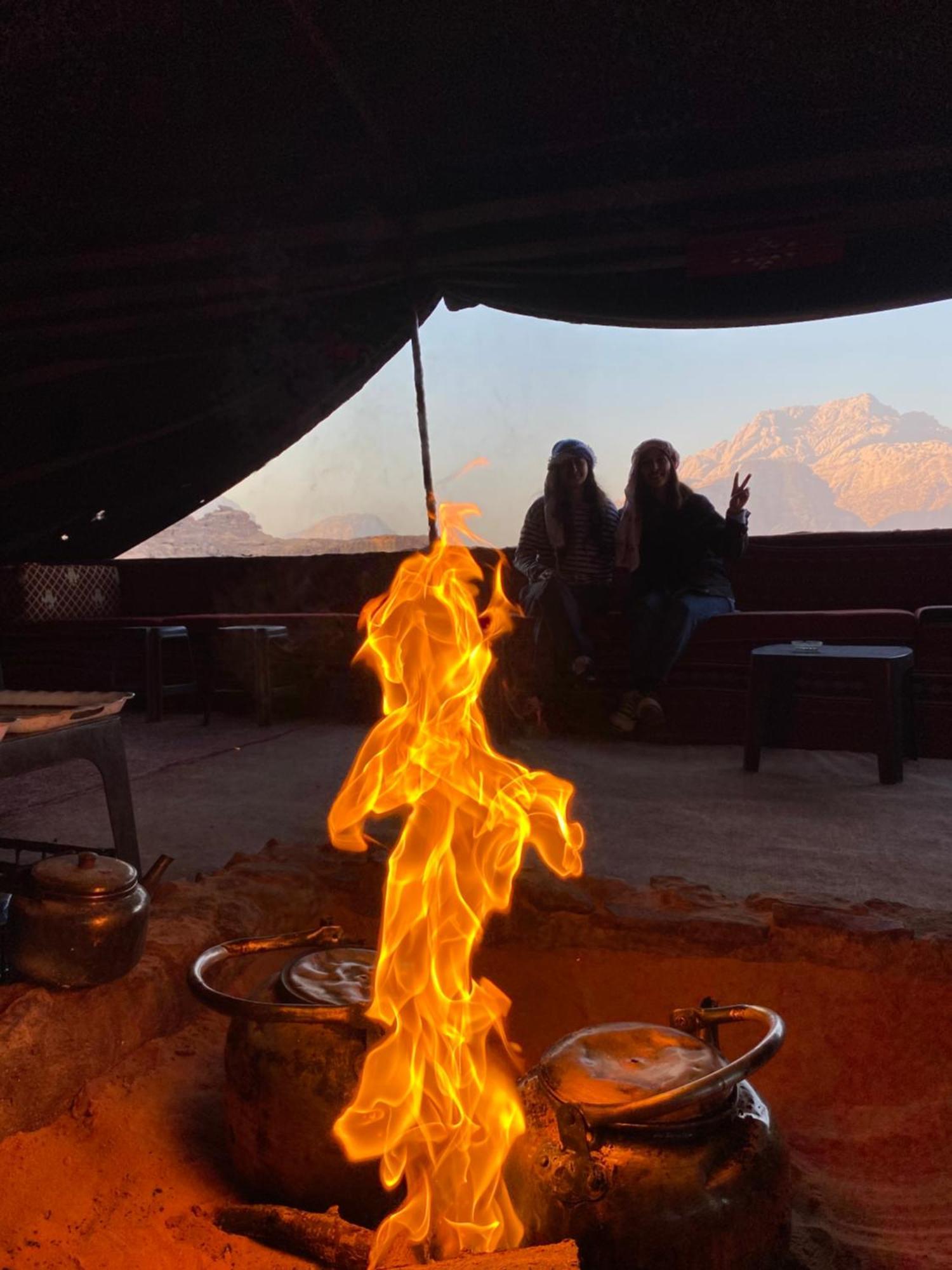 Luxury tent Aranda Camp & Jeep Tour Wadi Rum