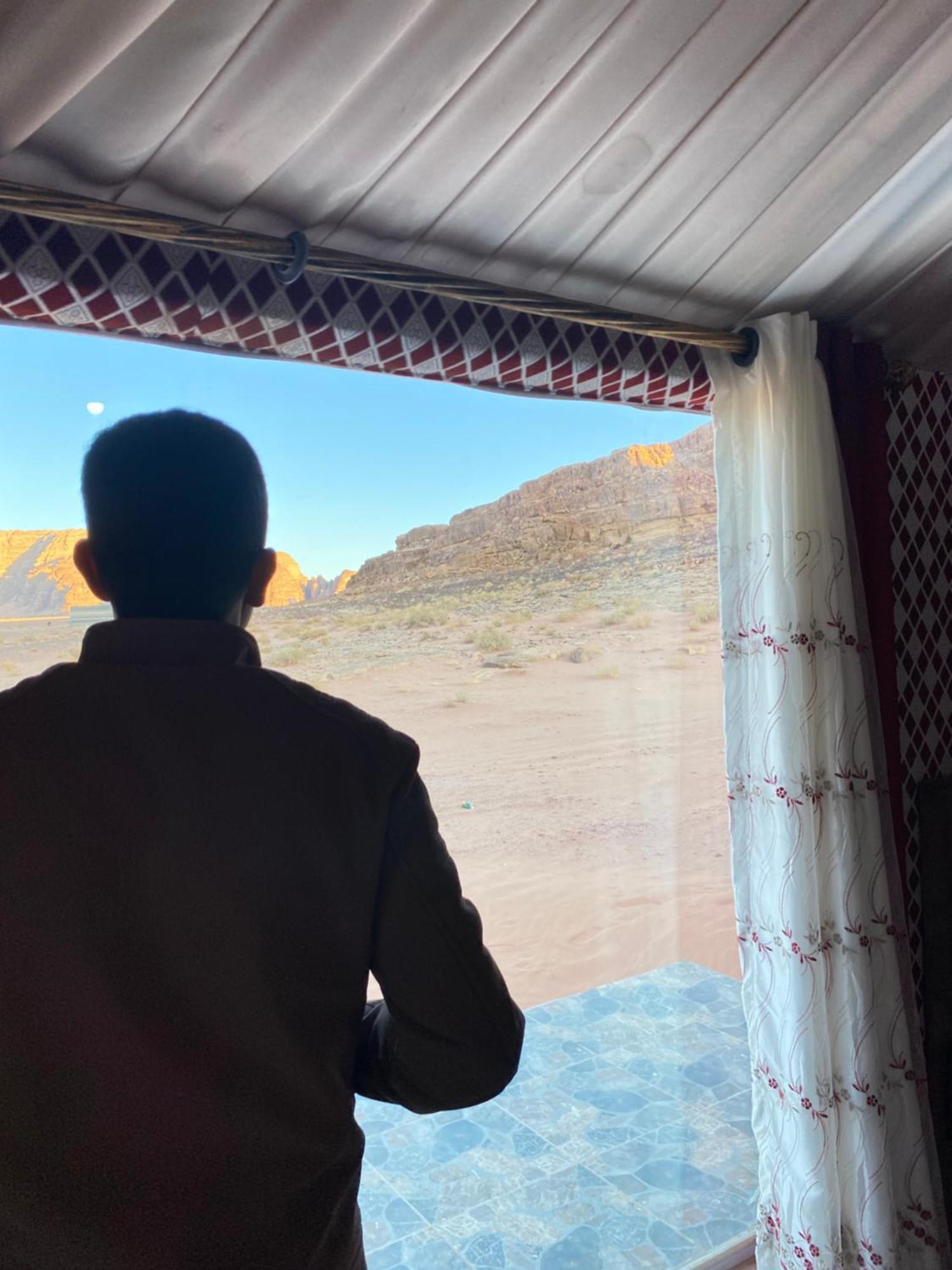 Luxury tent Aranda Camp & Jeep Tour Wadi Rum