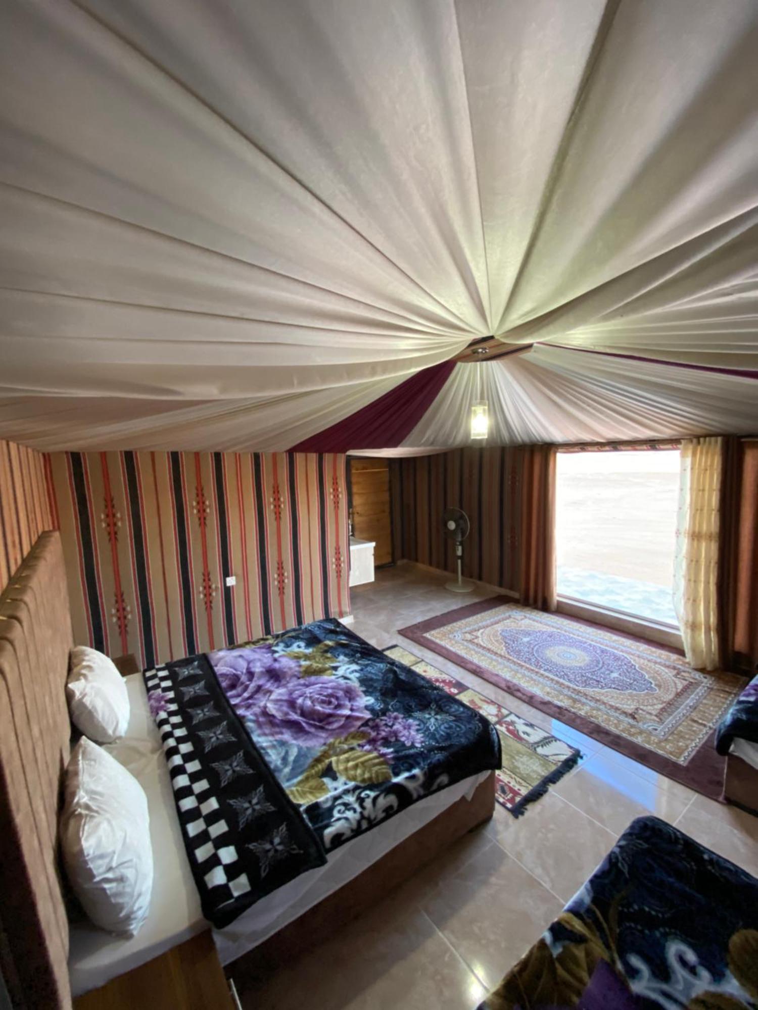 Aranda Camp & Jeep Tour